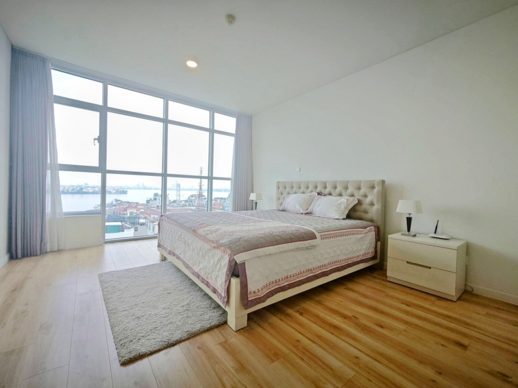 Cho thuê Căn chung cư WaterMark 2N,2WC View trọn Hồ Tây tại 395 Lạc Long Quân. Chỉ 23tr