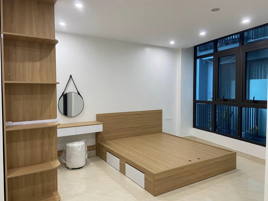 Bán nhà CHDV APARTMENT mặt phố Tây Hồ 60m2 x 7 T x MT 4.7m 12.5 tỷ. Thang Máy