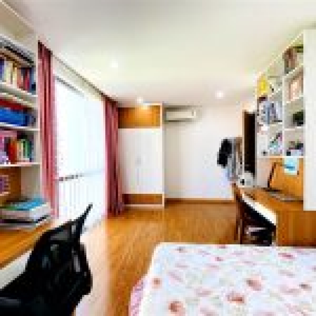 Bán chung cư Thống Nhất Complex 82 Nguyễn Tuân, căn góc, tầng đẹp 122m2 3PN bc Đông Nam. Giá 6 tỷ