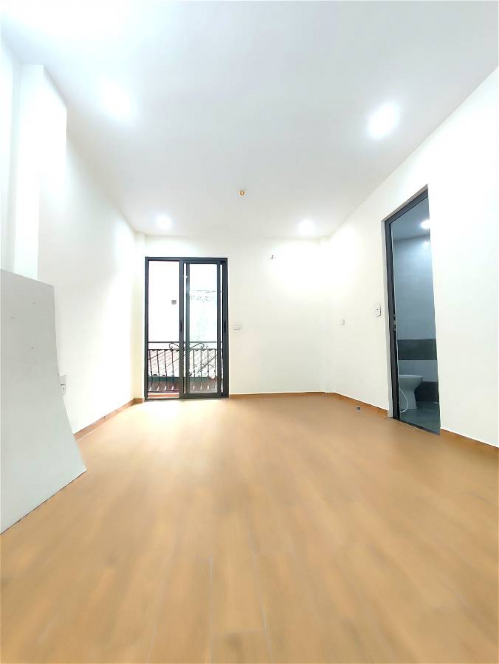 SIÊU MẪU PHỐ ĐÌNH QUÁN, KINH DOANH BẤT CHẤP, DT 55M2