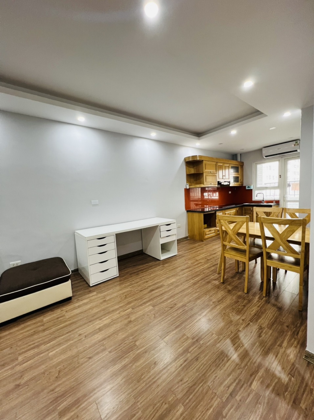 Bán Căn hộ chung cư Linh Đàm, Hoàng Mai diện tích 72m2, 2 phòng ngủ, TẶNG TOÀN BỘ NỘI THẤT