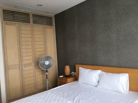 Cần Cho thuê căn góc 03PN02VS, 131m2 Có Slot Ô Tô cho gia chủ