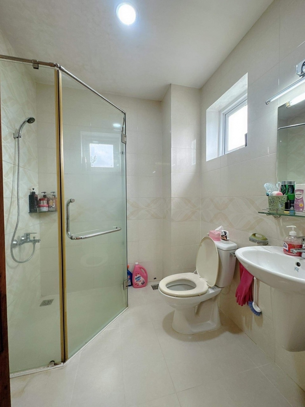 Căn hộ Q7: 1 phòng ngủ, 1 phòng bếp, và 1 phòng tắm