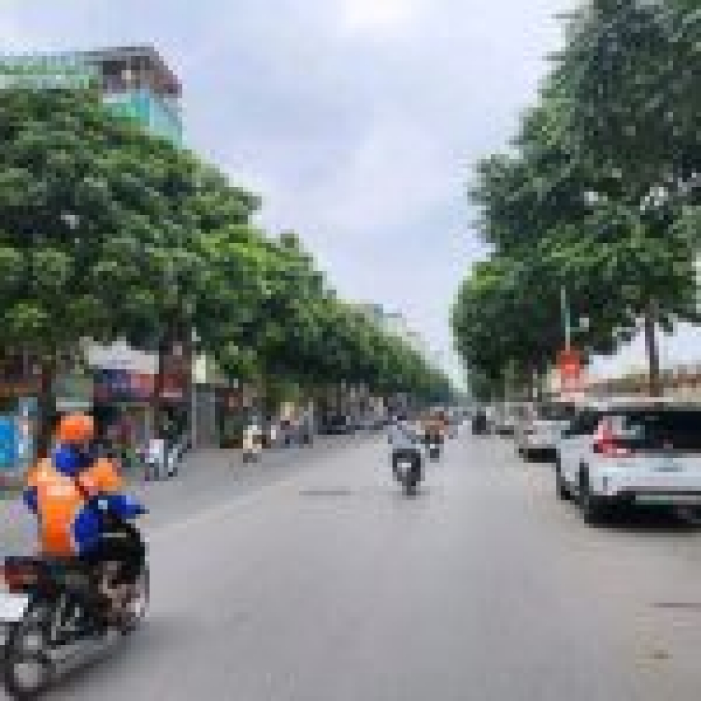 CHO THUÊ MBKD LÊ TRỌNG TẤN 250M2 X 2.5 TẦNG, MẶT TIỀN 8M LÀM NGÂN HÀNG, TMV, VĂN PHÒNG, TT NGOẠI NGỮ…