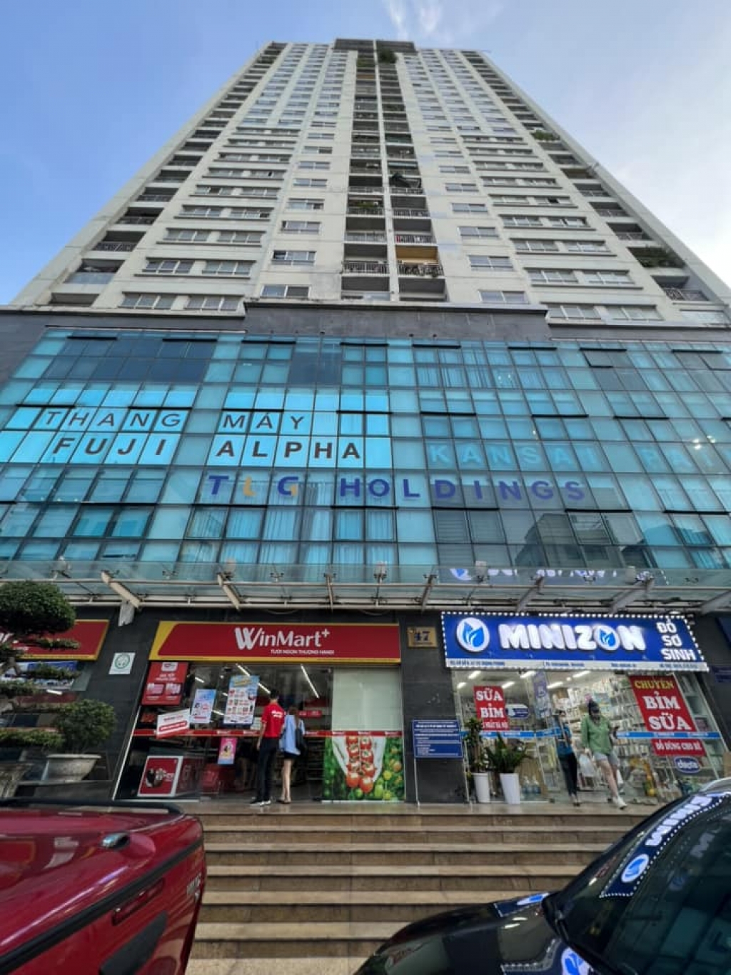 BÁN GẤP CC SAKURATOWER -CĂN GÓC – TẦNG 16 – DT 130M2 -3PN + 2WC – NỘI THẤT TIỀN TỶ – GIÁ 3x triệu