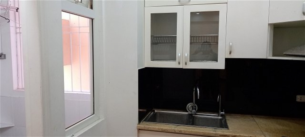 Bán gấp CH 68m2(2 ngủ 2vs) 1 logia Giá 2,7 tỷ Tại DA137 Nguyễn Ngọc Vũ