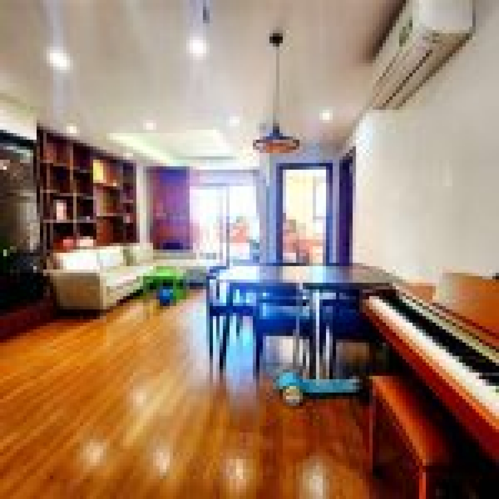 Bán căn hộ 68m2 Central Point 219 Trung Kính 2PN 2VS tầng đẹp có lốt Ôtô Giá 3.65 tỷ