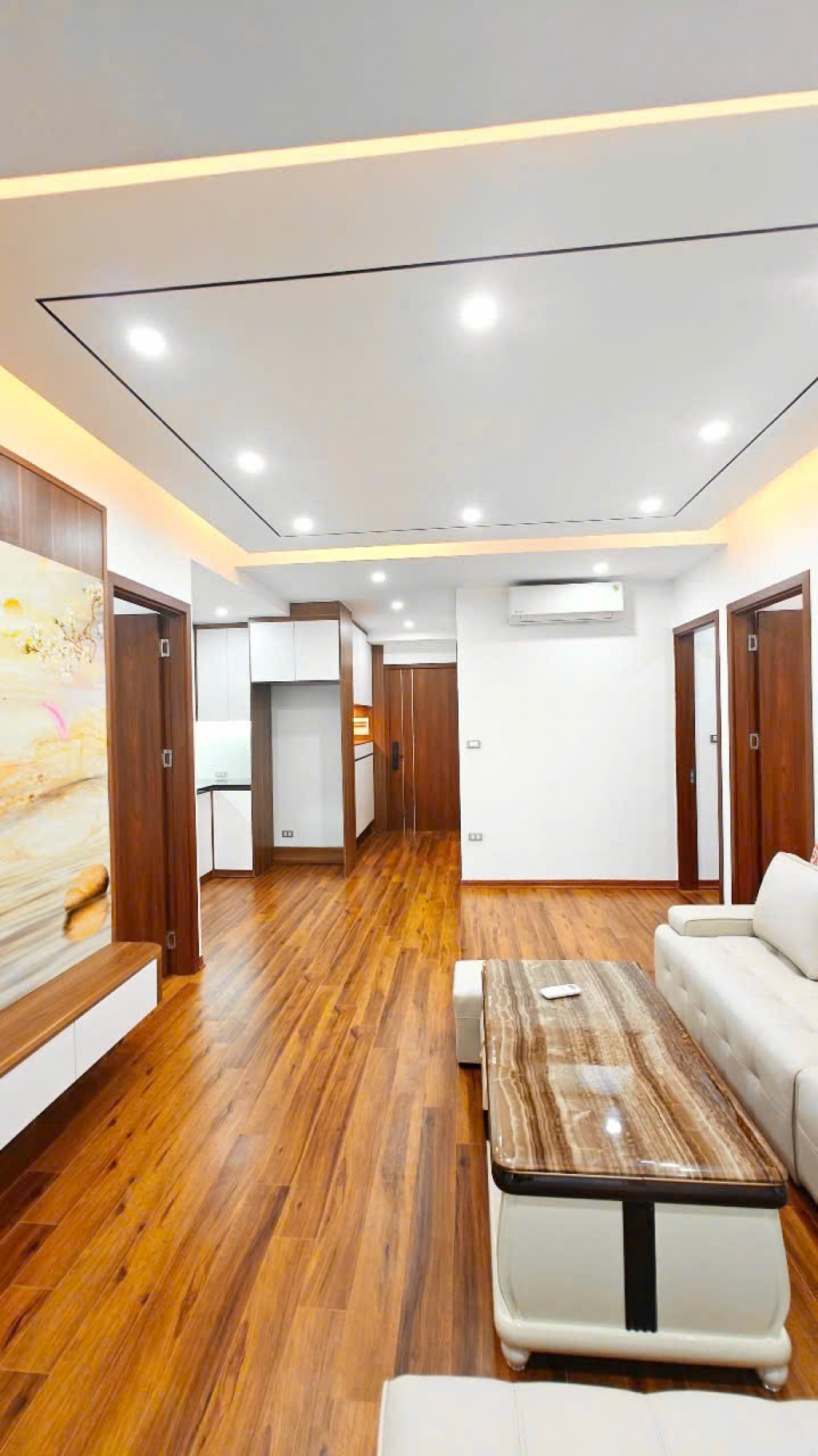 Tôi là chủ nhà!!! Cần bán căn hộ chung cư 90 m2,3 PN Tòa 4F Vũ Phạm Hàm - Trung Hòa;ban công Đông Nam