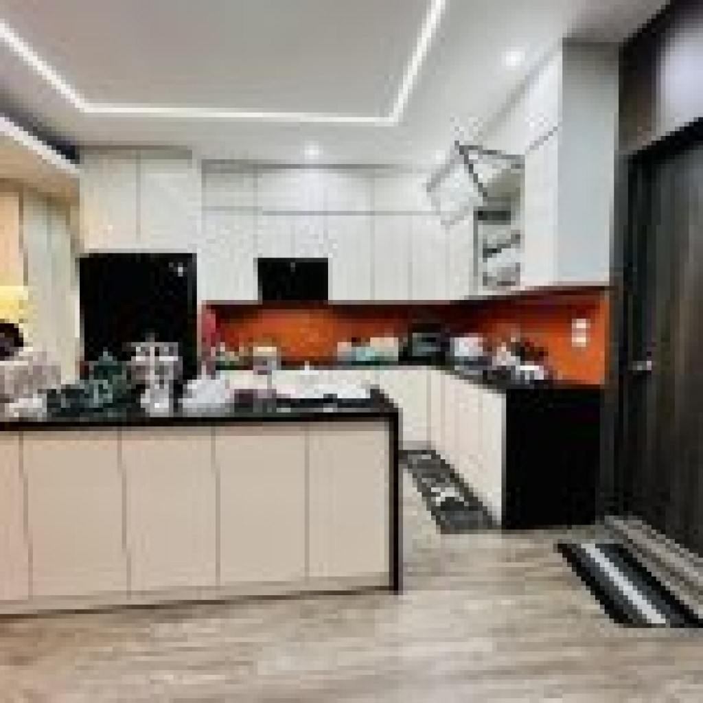 BÁN GẤP CC SAKURATOWER -CĂN GÓC – TẦNG 16 – DT 130M2 -3PN + 2WC – NỘI THẤT TIỀN TỶ