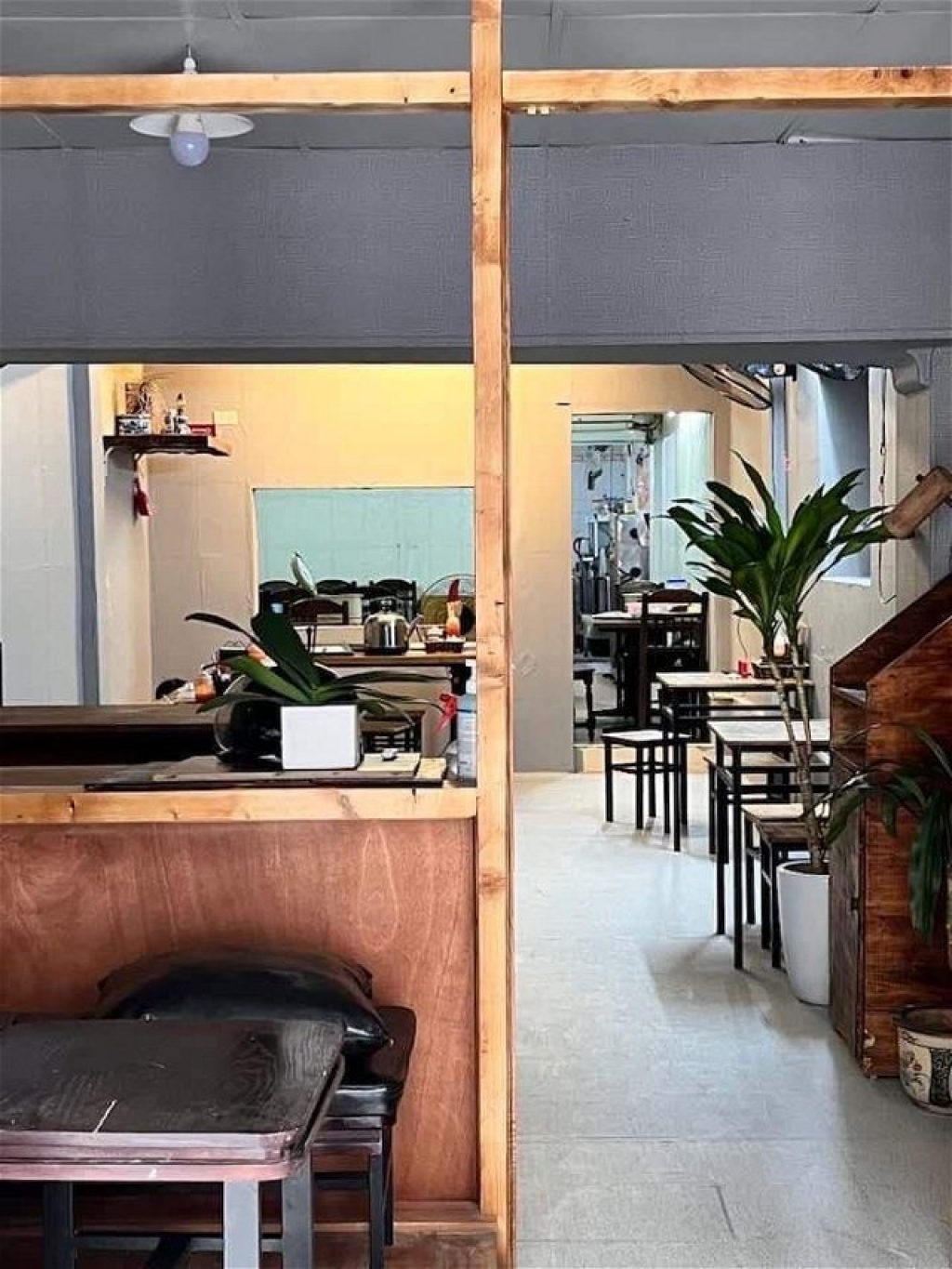 CẦN BÁN TẬP THỂ TẦNG 1 TÂY SƠN- ĐỐNG ĐA- KINH DOANH- TRƯỚC NHÀ 2 Ô TÔ 7C TRÁNH- SINH VIÊN BẠT NGÀN, DT80m, MT4m – NHỈNH 3 tỷ