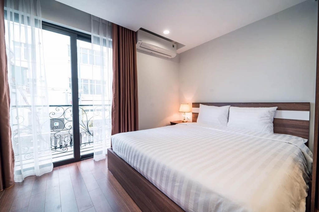 Bán Căn hộ chung cư 147m2 75 triệu/m Green Diamond – 93 Láng Hạ.