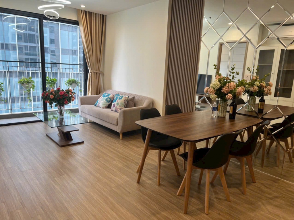 Cho đi nhanh căn 2PN 2WC 122m2 Trung Hoà Nhân Chính – 5.2 tỷ nội thất liền tường