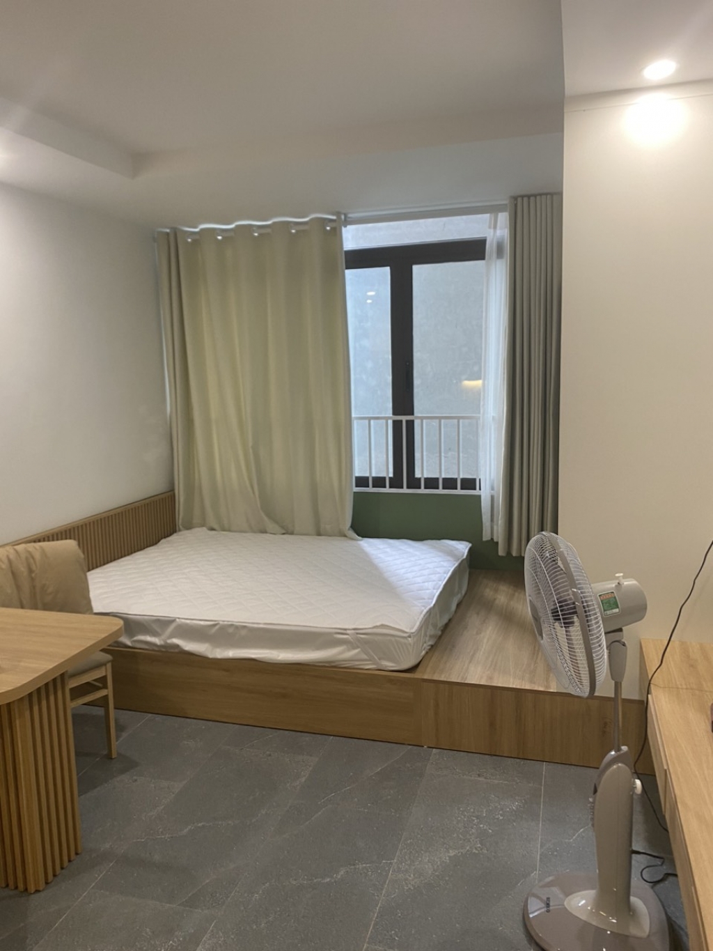 Cho thuê Căn hộ dịch vụ tại Ngõ 187 Nguyễn Đình Thi, Tây Hồ. Cách hồ Tây 10m. Chỉ 7tr