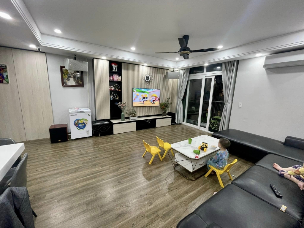 Bán căn hộ Chung cư USILK CITY KĐT Mới Văn Khê 119m 3 ngủ giá 3.05 tỷ