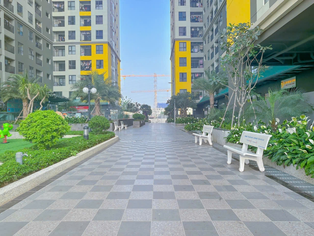 CHO THUÊ 2PN2WC GIÁ 5TR5 CÓ NỘI THẤT NGAY GA METRO LÀNG ĐHQG TP