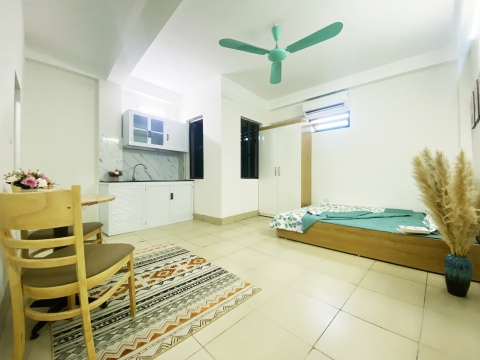 Căn chung cư tại phố Trương Định cho thuê