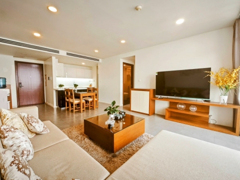 Cho thuê Căn chung cư WaterMark 2N,2WC View trọn Hồ Tây tại 395 Lạc Long Quân. Chỉ 23tr.