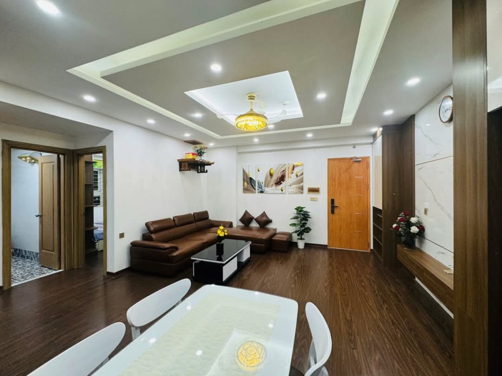 Bán căn hộ góc 76m đẹp lung linh chỉ hơn 2 tỷ