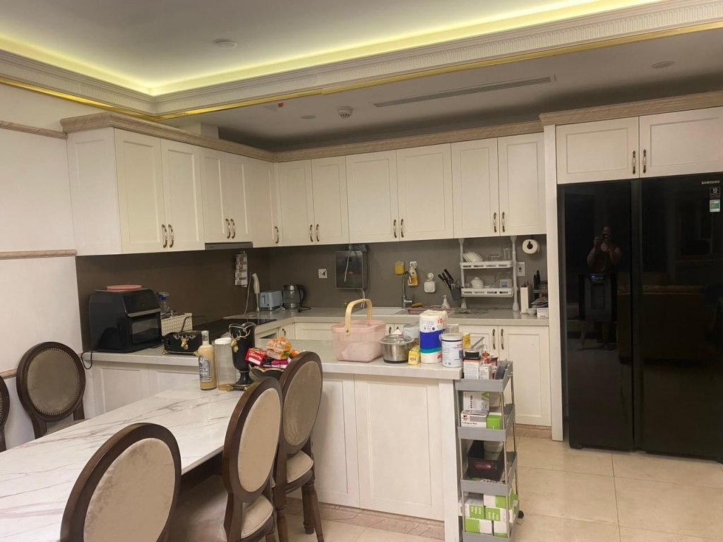 Cho thuê căn hộ 09 tòa R1 Sunshine reverside Phú Thượng, Tây Hồ. DT 100 m2, 3 PN full đồ