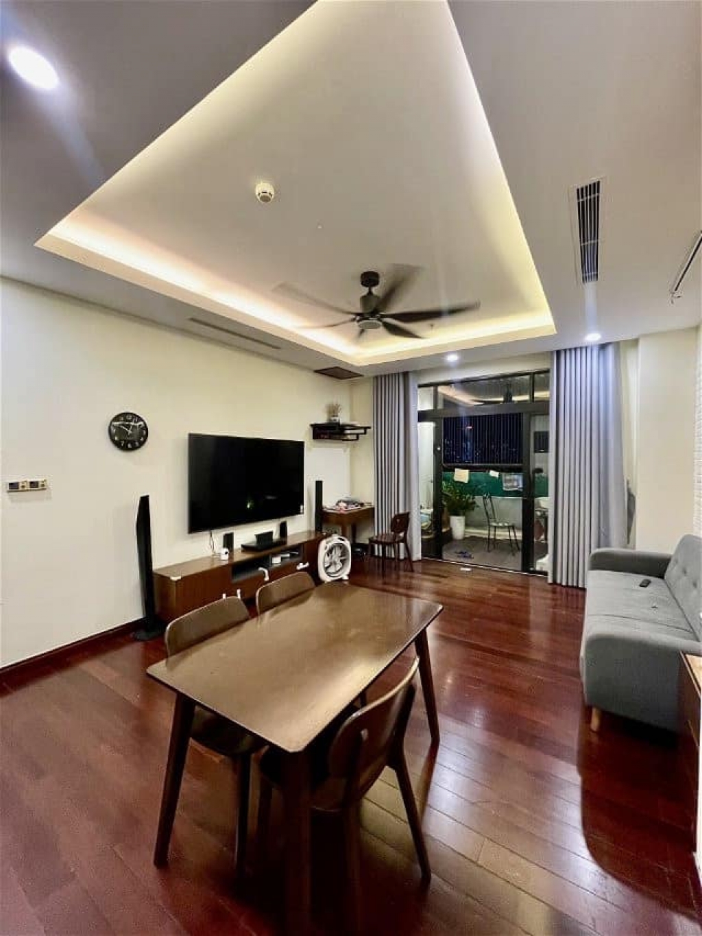 HÀNG HIẾM CĂN HỘ ROYAL CITY R2B19- DT 134M2- 3PN- VIEW THÀNH PHỐ, TRUNG TÂM QUẬN THANH XUÂN 54TR/M2