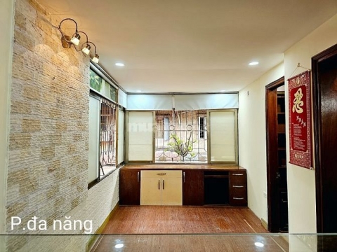 Cho thuê căn hộ tầng 5, D4, Phương Mai, Kim Liên, Đống Đa