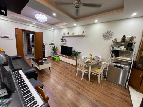 Chung cư oct5 resco cổ nhuế full nội thất đẹp chỉ việc dọn về ở