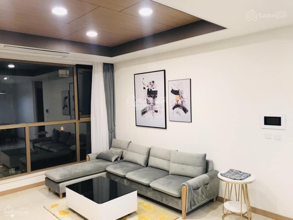 Cần bán căn hộ chung cư Watermark 395 Lạc Long Quân. DT 78m2, 2 phòng ngủ