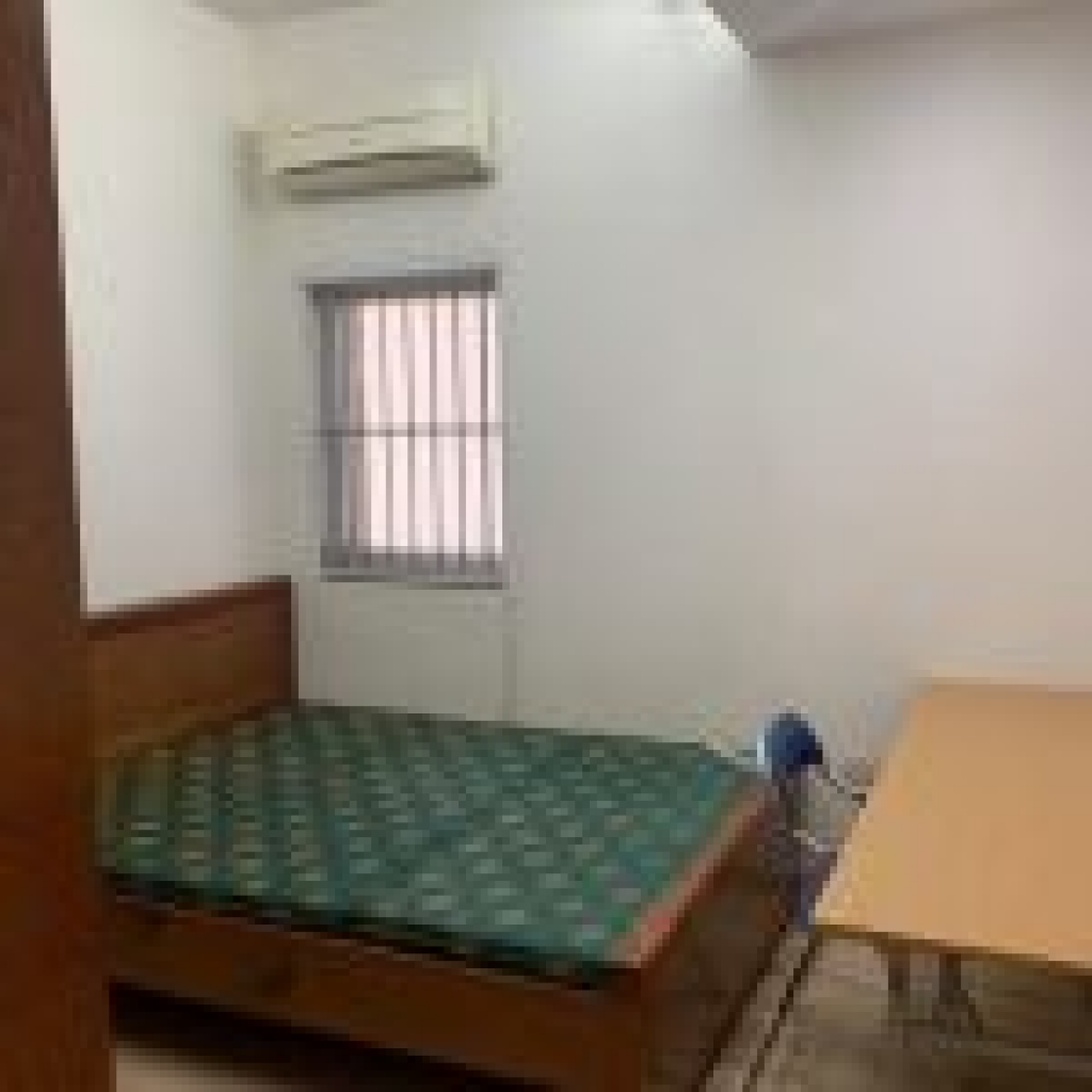 CHO THUÊ CĂN HỘ 173 XUÂN THỦY 95M, 2 NGỦ, FULL NT, GIÁ 12TR/THÁNG