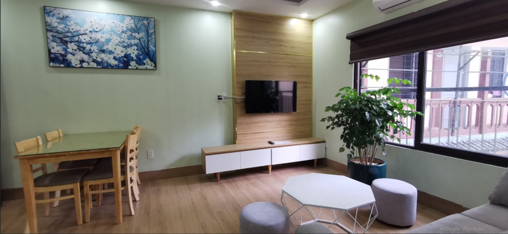 Cho thuê Căn hộ dịch vụ 1N, 1K tại Phố Vạn Phúc, Kim Mã. Nhà mới siêu thoáng. Chỉ 9.5tr