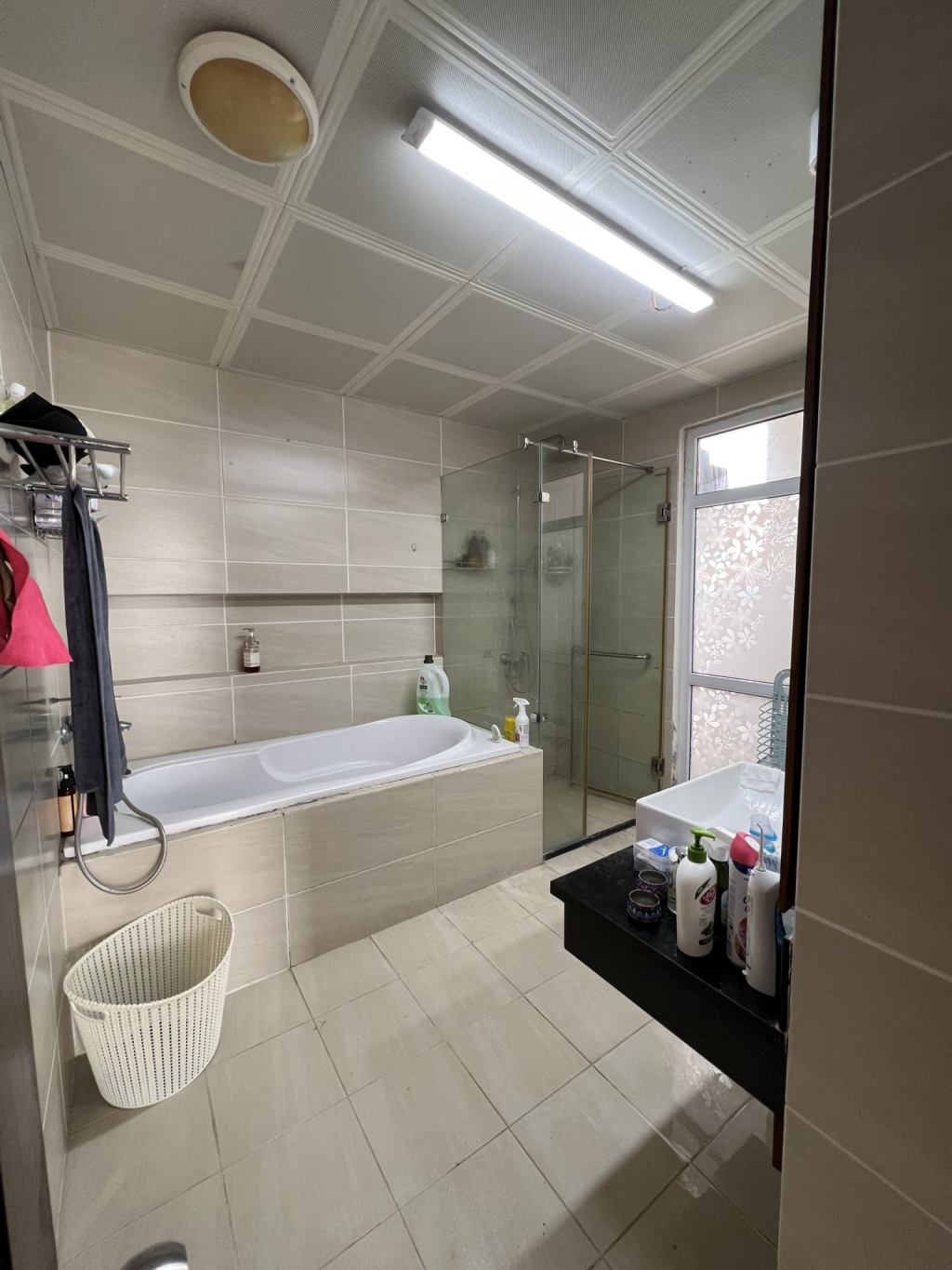 Cho thuê chung cư Trung Yên Plaza, 191 m2, 3 PN, 3 WC, 20 tr/tháng